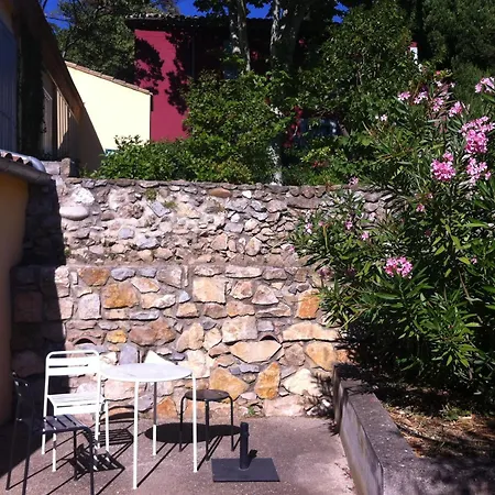 Maisonnette Dans Un Parc Du 18eme Dom wakacyjny Aix-en-Provence